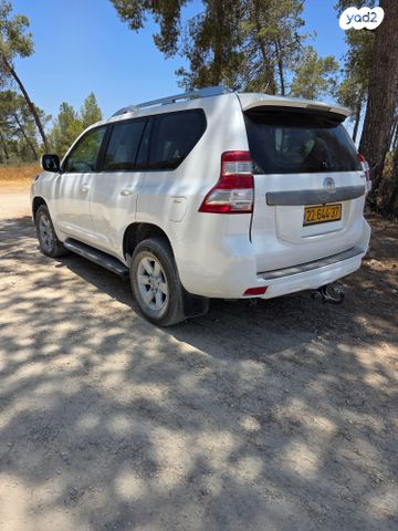 טויוטה לנד קרוזר