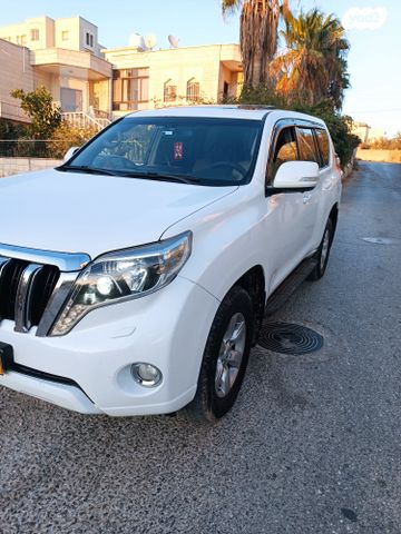 טויוטה לנד קרוזר