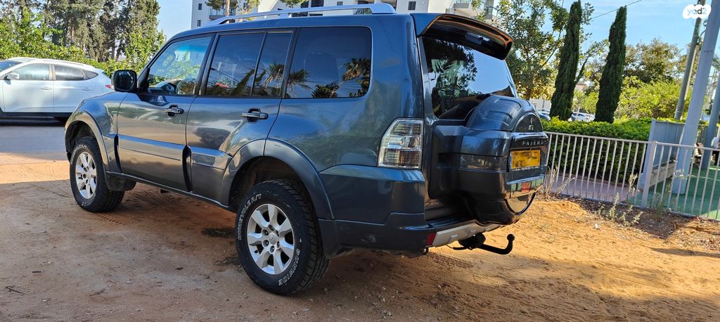 מיצובישי פג'רו