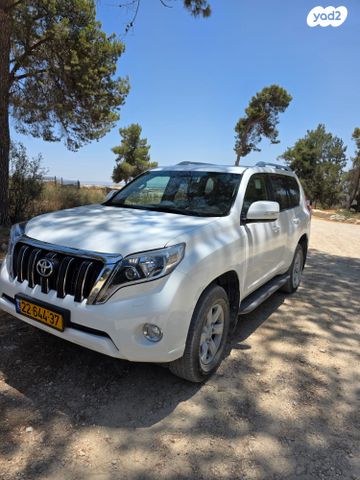 טויוטה לנד קרוזר