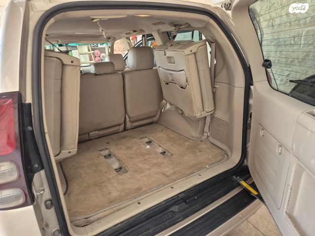 טויוטה לנד קרוזר