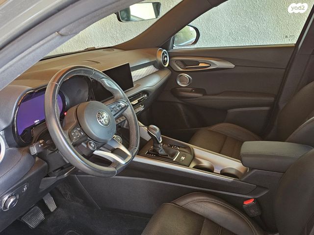 אלפא רומיאו טונלה