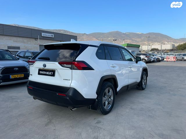 טויוטה RAV4