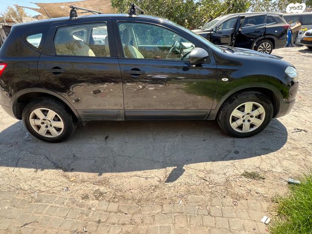 קשקאי 4X2 Visia ידני 5 מק 1.6 (117 כ״ס)