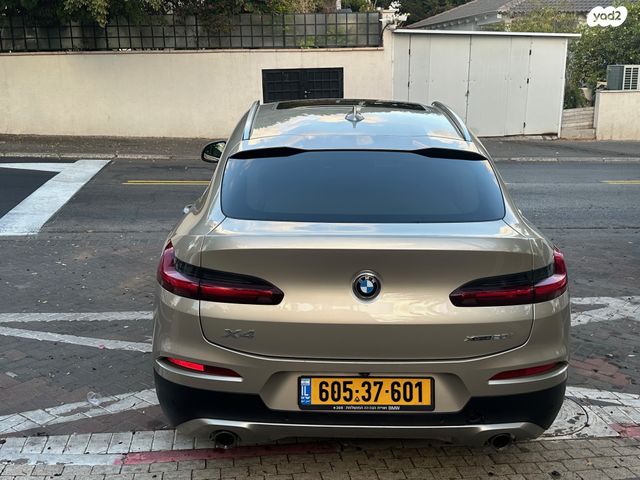 ב מ וו X4
