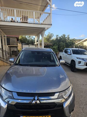 מיצובישי אאוטלנדר