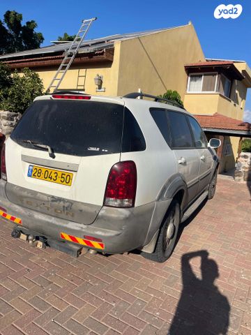 מודעת רכב סאנגיונג רקסטון