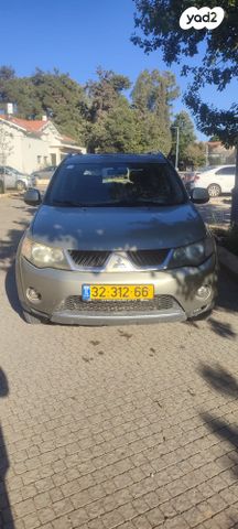 מיצובישי אאוטלנדר