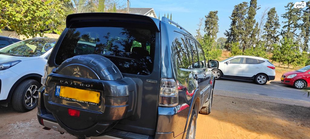 מיצובישי פג'רו