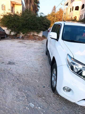 טויוטה לנד קרוזר