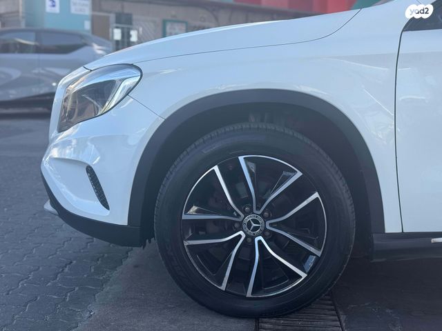 מרצדס-בנץ GLA