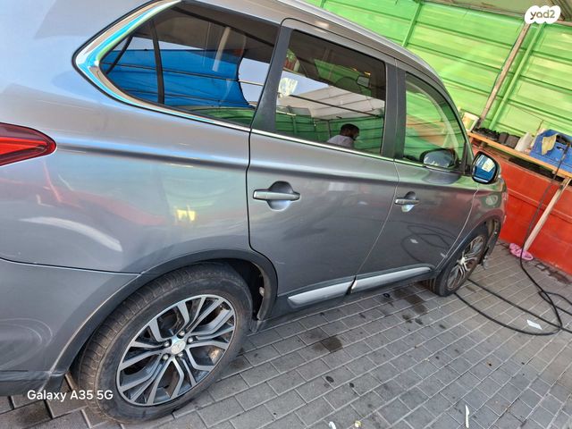 מיצובישי אאוטלנדר