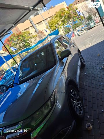 מיצובישי אאוטלנדר