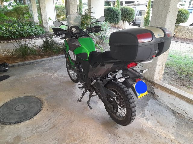 קאוואסאקי Versys-X 300