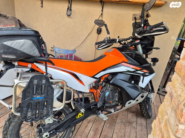 KTM Adventure 890R