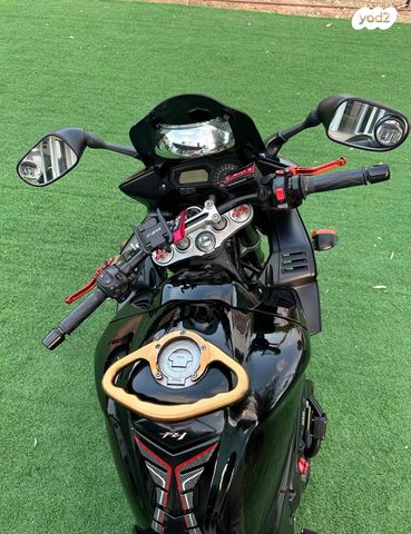 ימאהה FZ1 פייזר