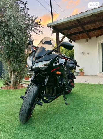 ימאהה FZ1 פייזר