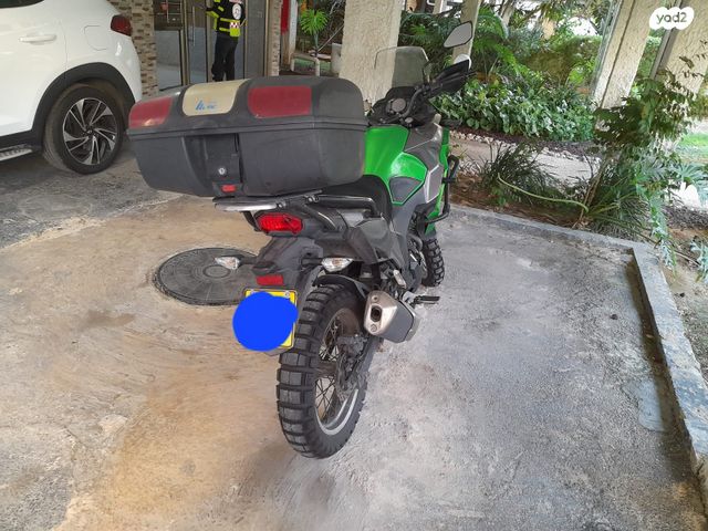 קאוואסאקי Versys-X 300