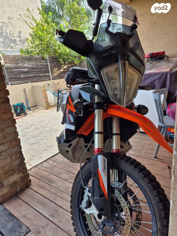 KTM Adventure 890R