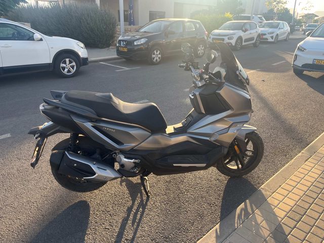 סאן יאנג ADX 300