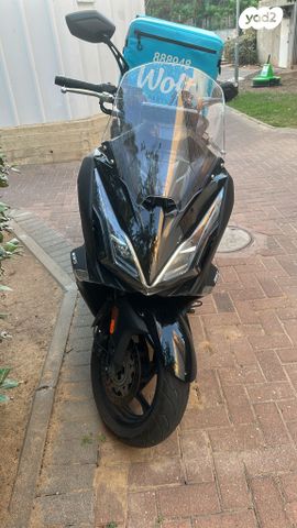 מודעת רכב קימקו דאון-טאון 350