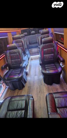 מיניבוסים ורכבי הסעות