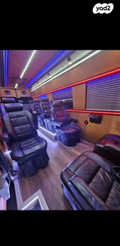 מיניבוסים ורכבי הסעות