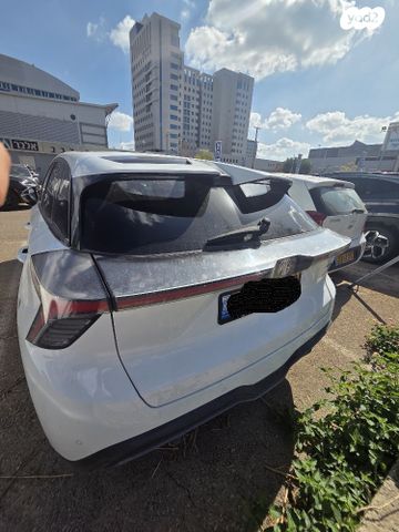 מודעת רכב אם ג'י MG4