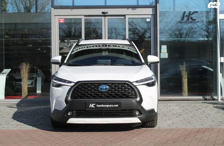 מודעת רכב טויוטה קורולה קרוס