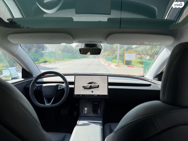 טסלה מודל 3
