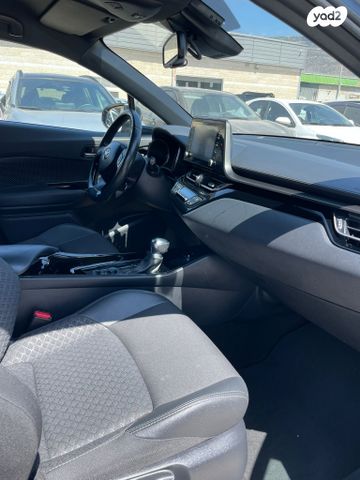 טויוטה C-HR