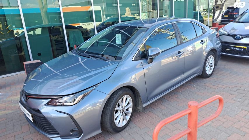 מודעת רכב טויוטה קורולה