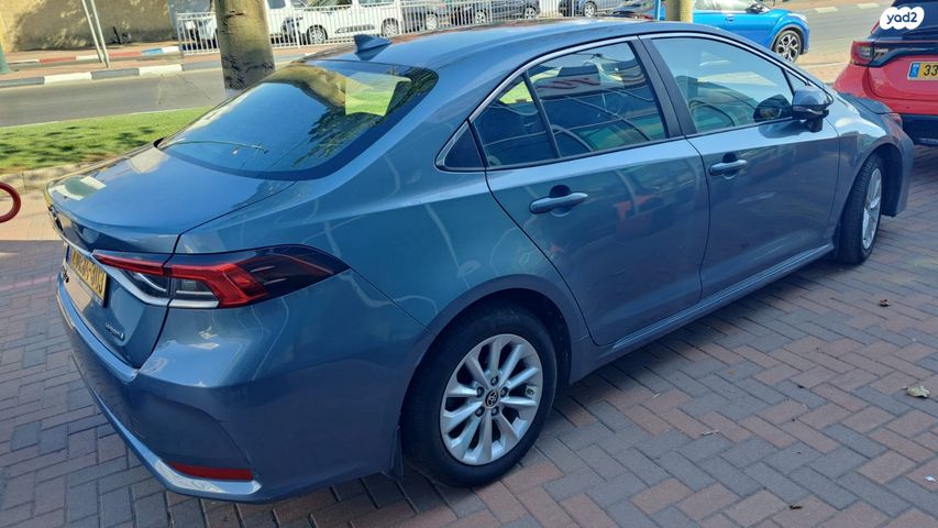 טויוטה קורולה