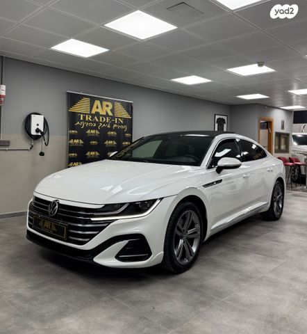 מודעת רכב פולקסווגן ארטאון