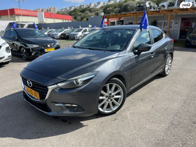 מודעת רכב מאזדה 3