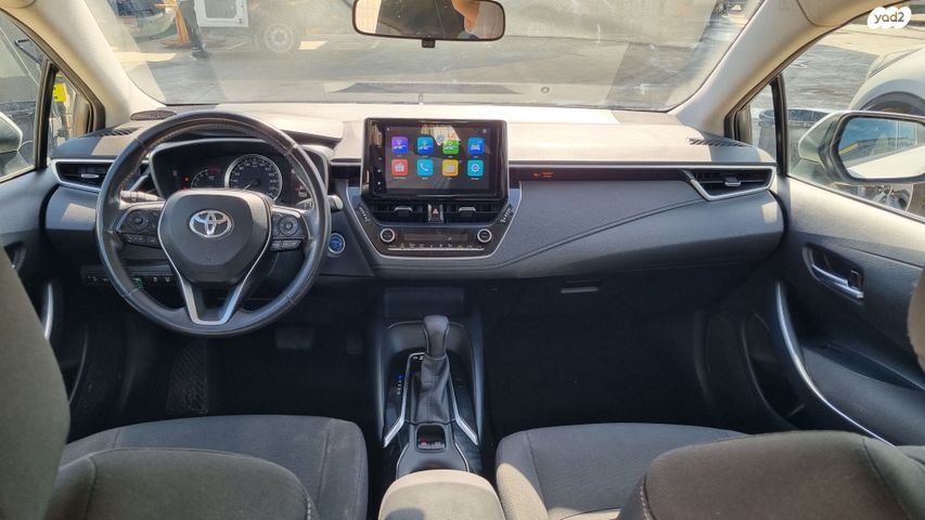 טויוטה קורולה