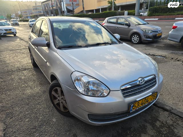 יונדאי אקסנט i25