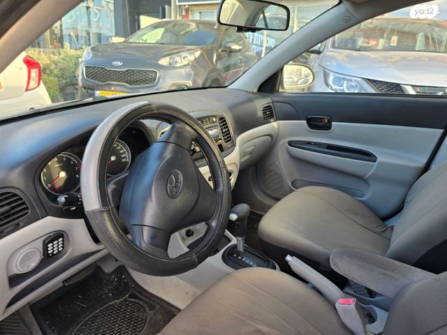 יונדאי אקסנט i25