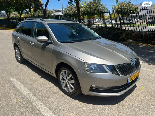 סקודה אוקטביה
