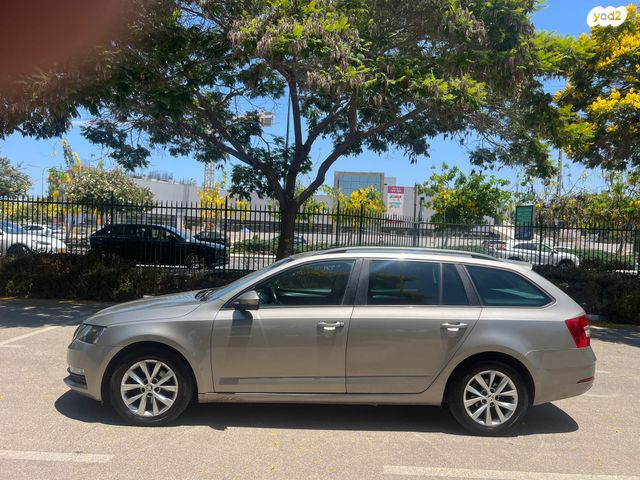 סקודה אוקטביה