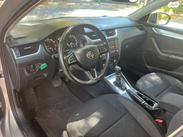 סקודה אוקטביה