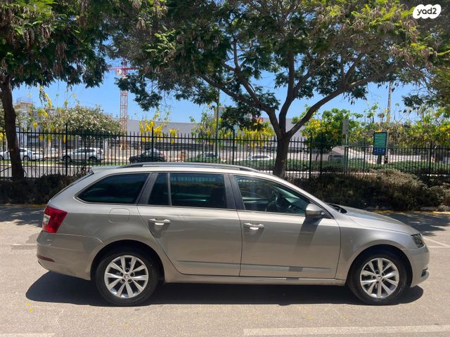 סקודה אוקטביה