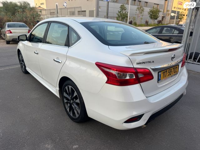 ניסאן סנטרה