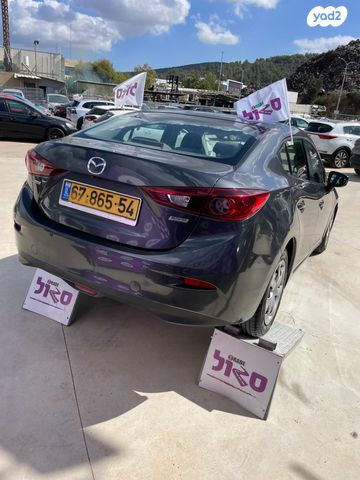 מאזדה 3