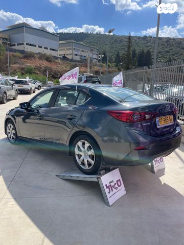 מאזדה 3