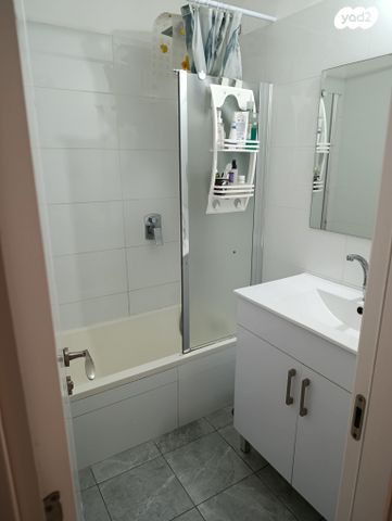 דירה, יום הכיפורים 7, קרית שרת מערב, חולון