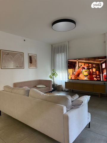 דירה, החלוץ 42, מורשה, רמת השרון