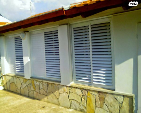 בית פרטי/ קוטג', גאולה 12, מרכז מזרחי, נס ציונה