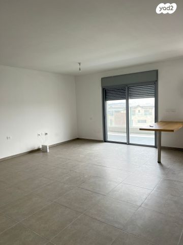 דירה, שדרות נשיאי ישראל 12, שער הגיא מערב, יקנעם עילית