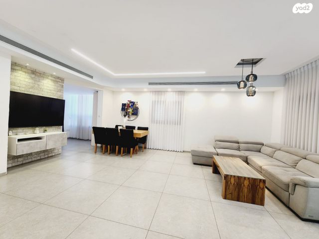 דירה, חבקוק 5, השומר, ראשון לציון